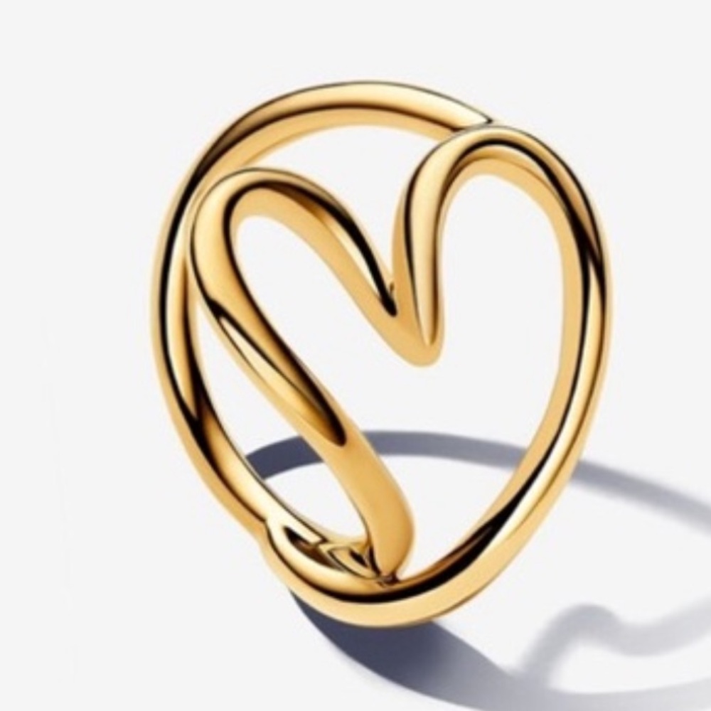Pandora essense Organically Shaped Heart Ring